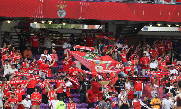 Supporters de Benfica dans les tribunes